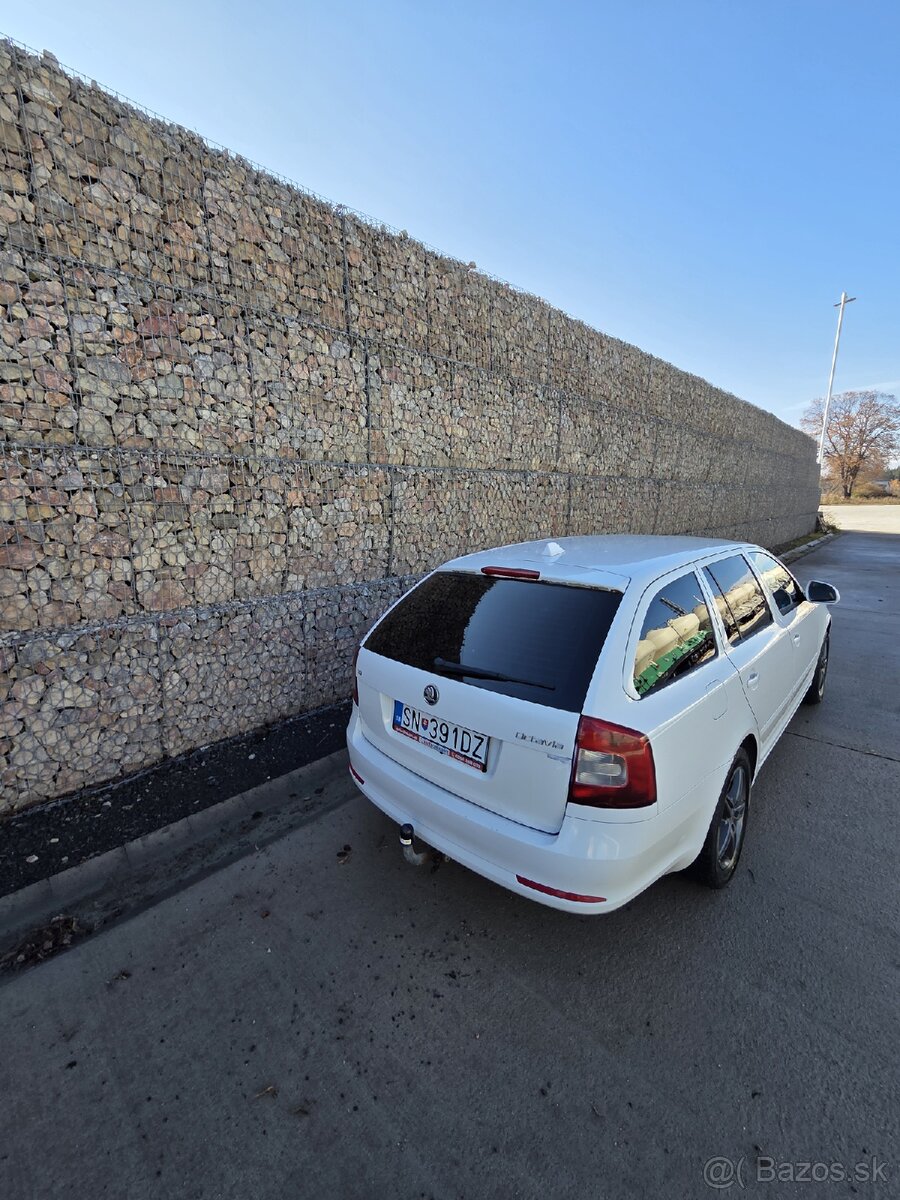 Škoda Octavia 2 facelift 1.6 TDI (77kw) - 7