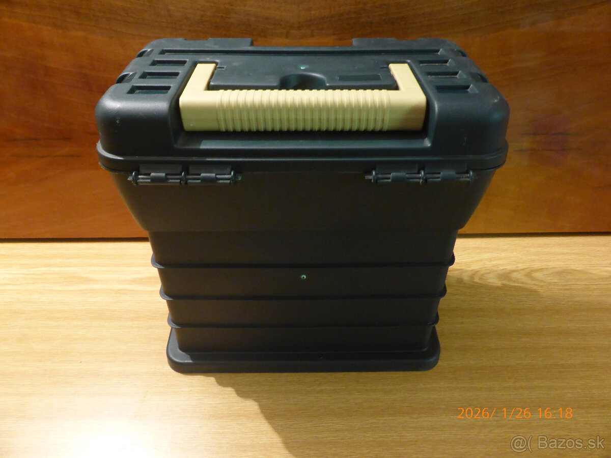 Predám rybársku skrinku - podsedák - 7