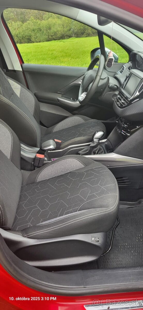 Peugeot 2008 style 1.2 PureTech 110k - 7