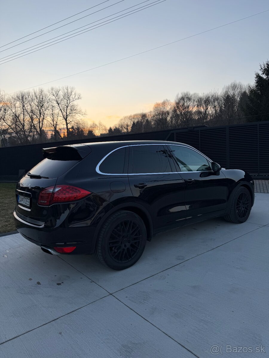 Porsche Cayenne - 7