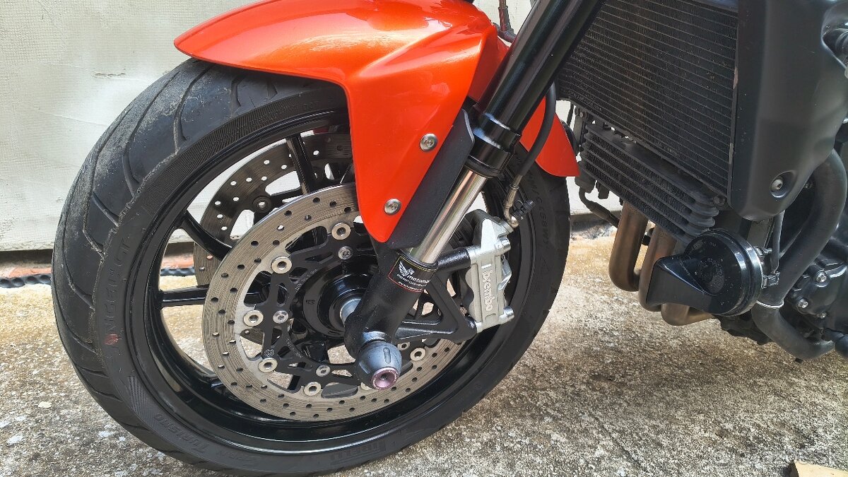 Triumph SPEED TRIPLE 1050 - 7