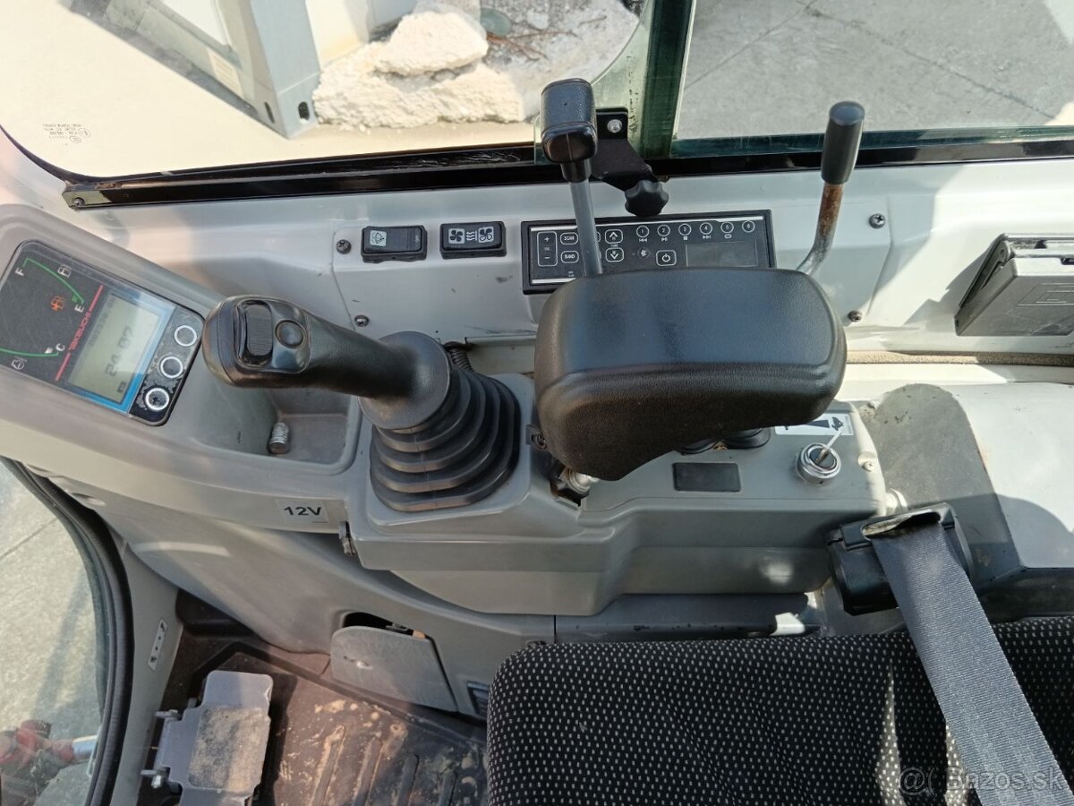 Minibager Takeuchi TB216 - 7