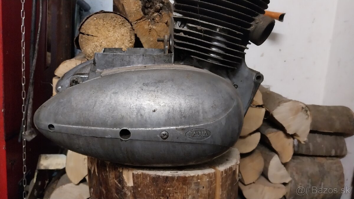 Motor jawa 250 353 - 7