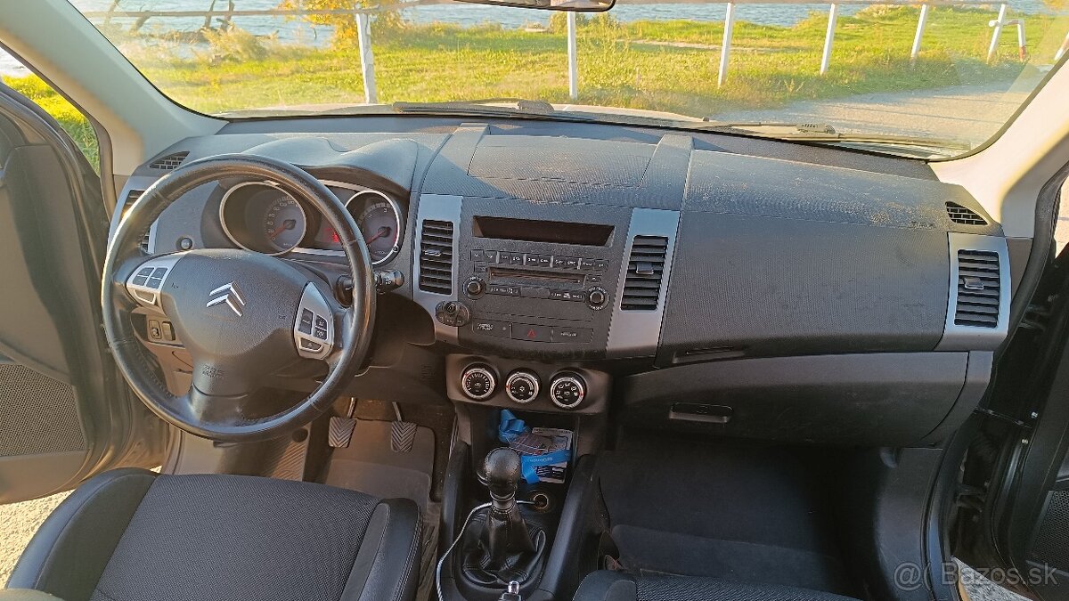 Citroen C-Crosser 2,2Hdi, 7miest, 4x4 - 7