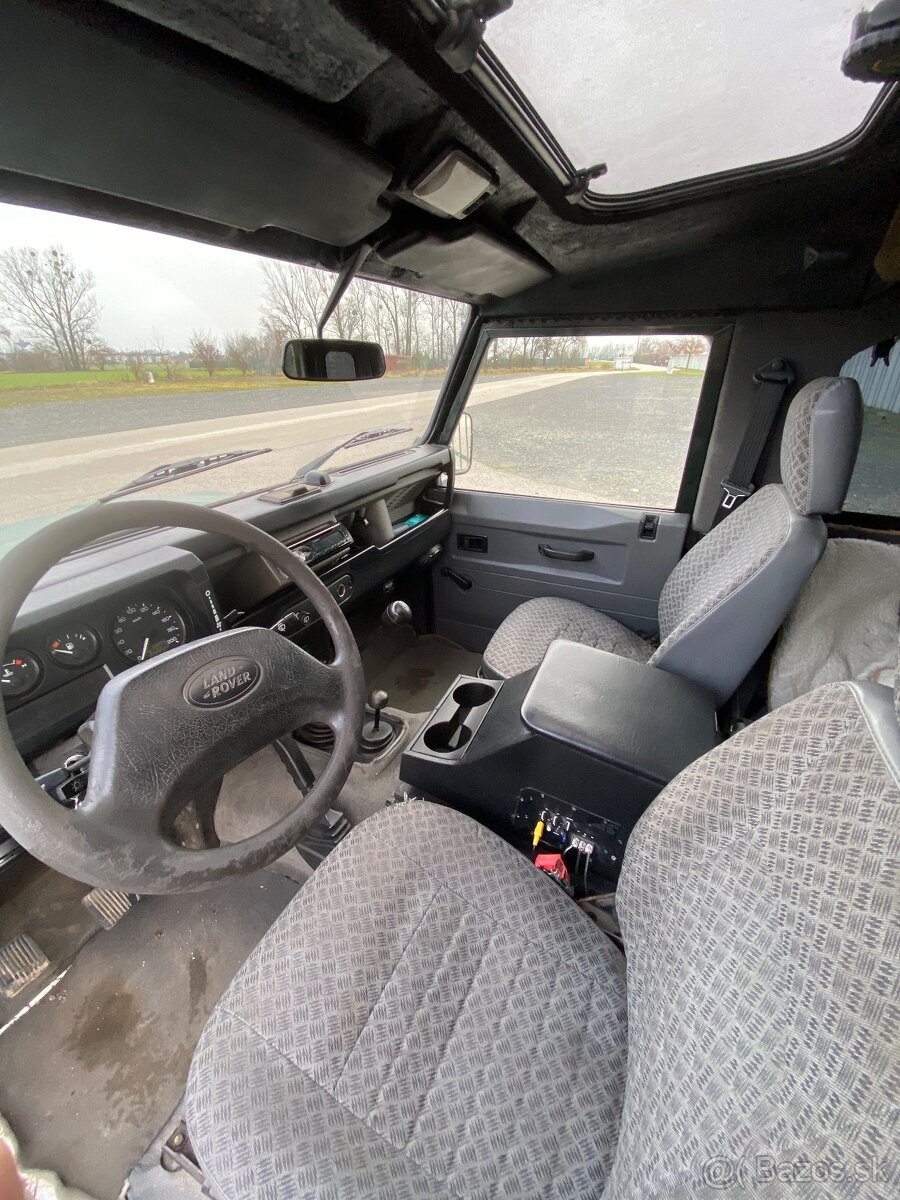 land rover defender - 7