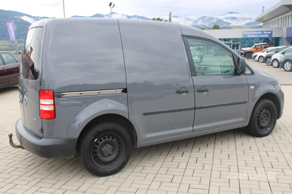 Volkswagen Caddy 1,6 TDi 75 kW BASIS - 7