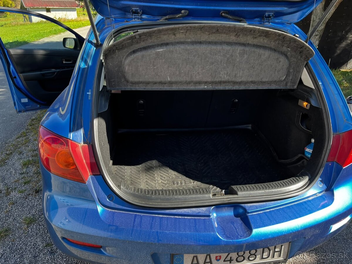 Mazda 3 v celku na náhradné diely - 7