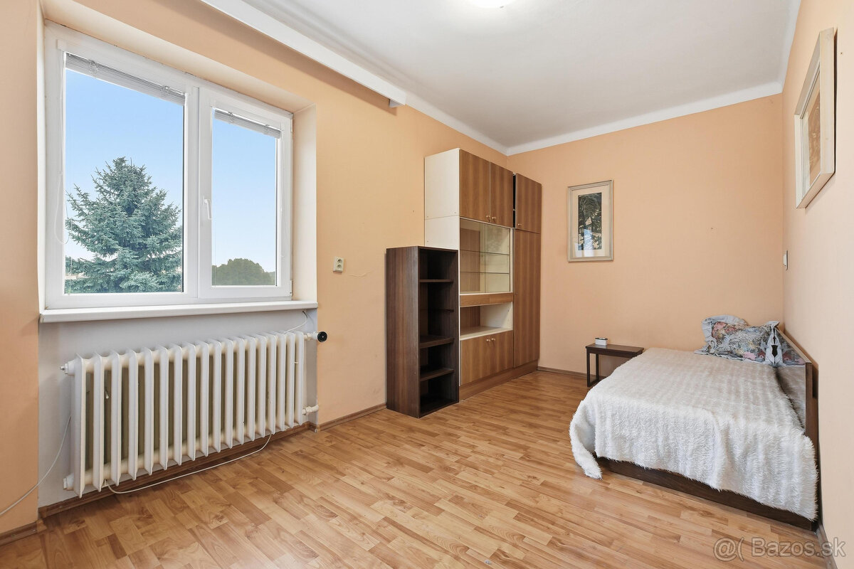 Na predaj 4 izbový rodinný dom v centre obce Tomášov - 7