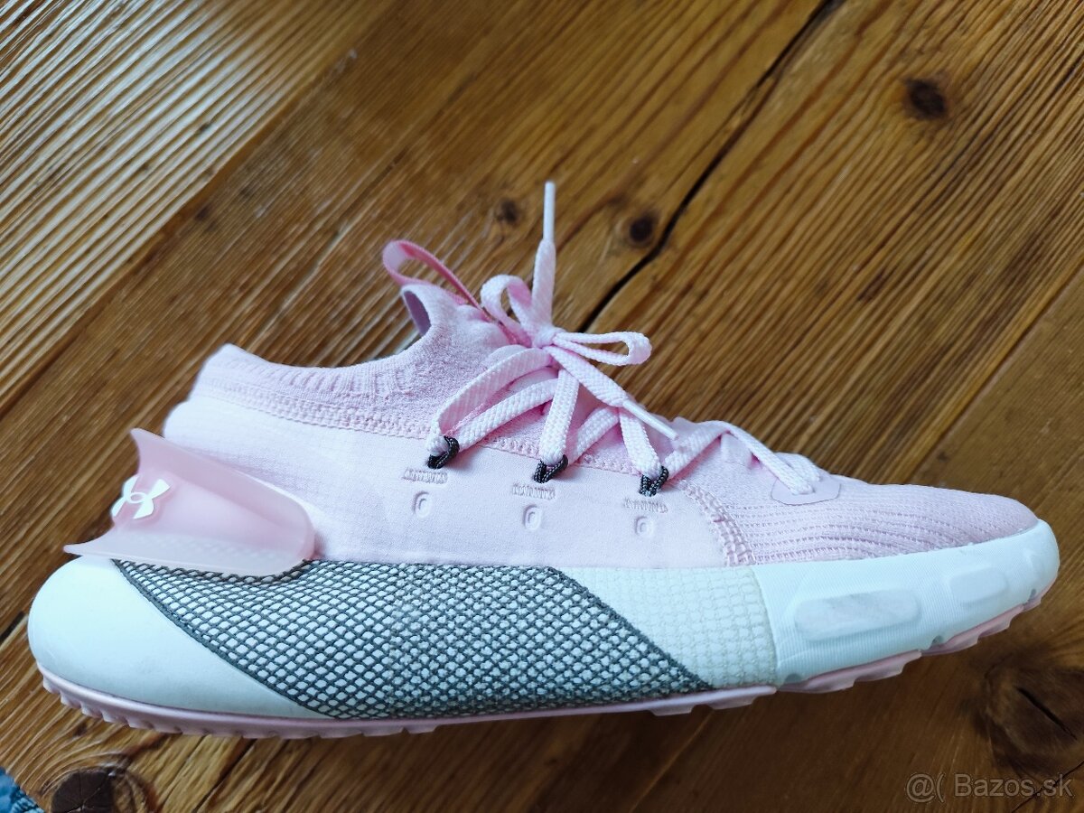 Bežecké topánky Under Armour veľkosť EUR 40, 25,5cm - 7