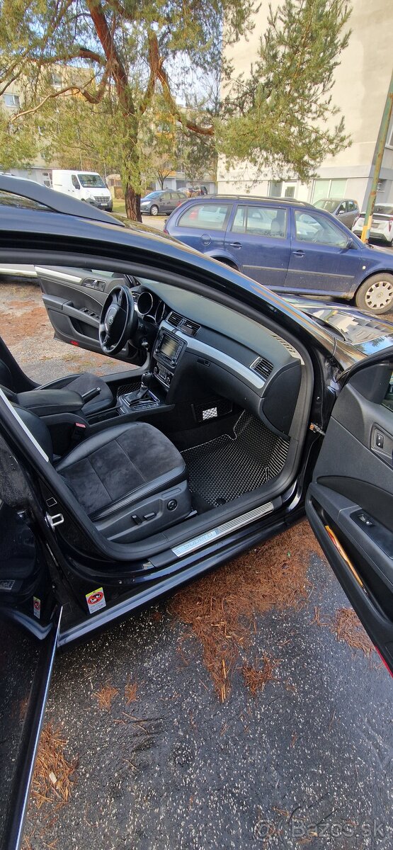 Škoda superb Combi 3.6 V6 DSG 4x4 - 7