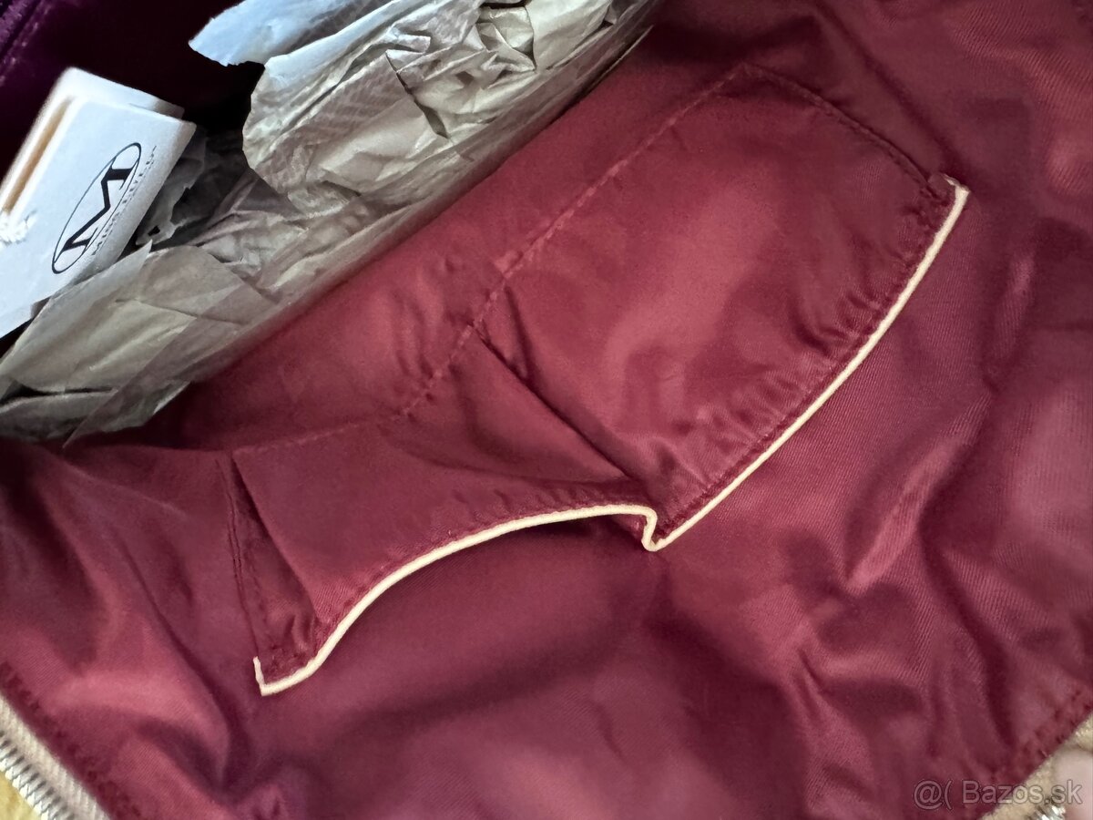 Krásny kvalitný ruksak - 7