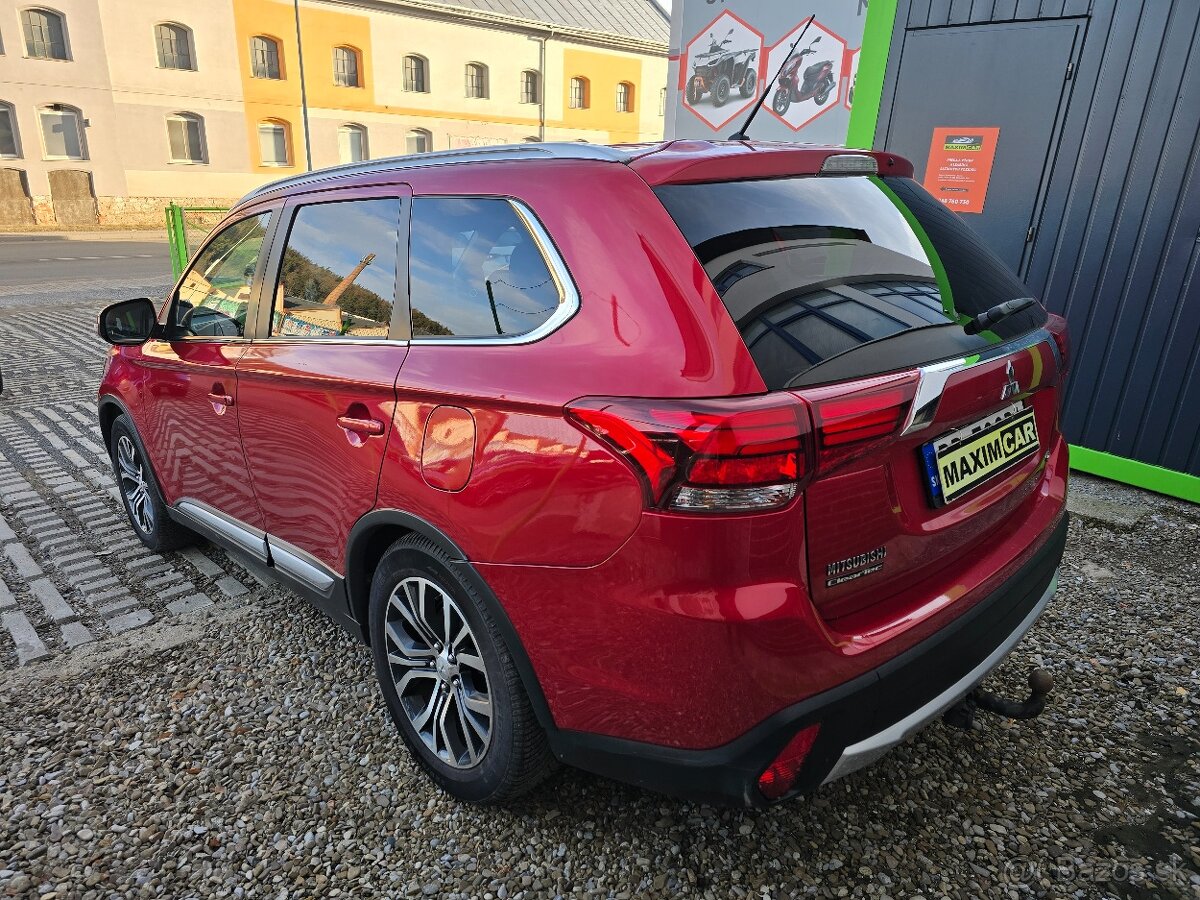 Mitsubishi Outlander 2.2 DI-D Instyle, 7 miestne - 7