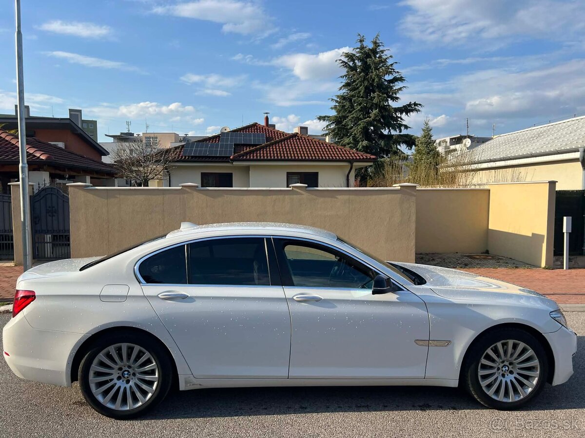 Predám BMW 730d - 7