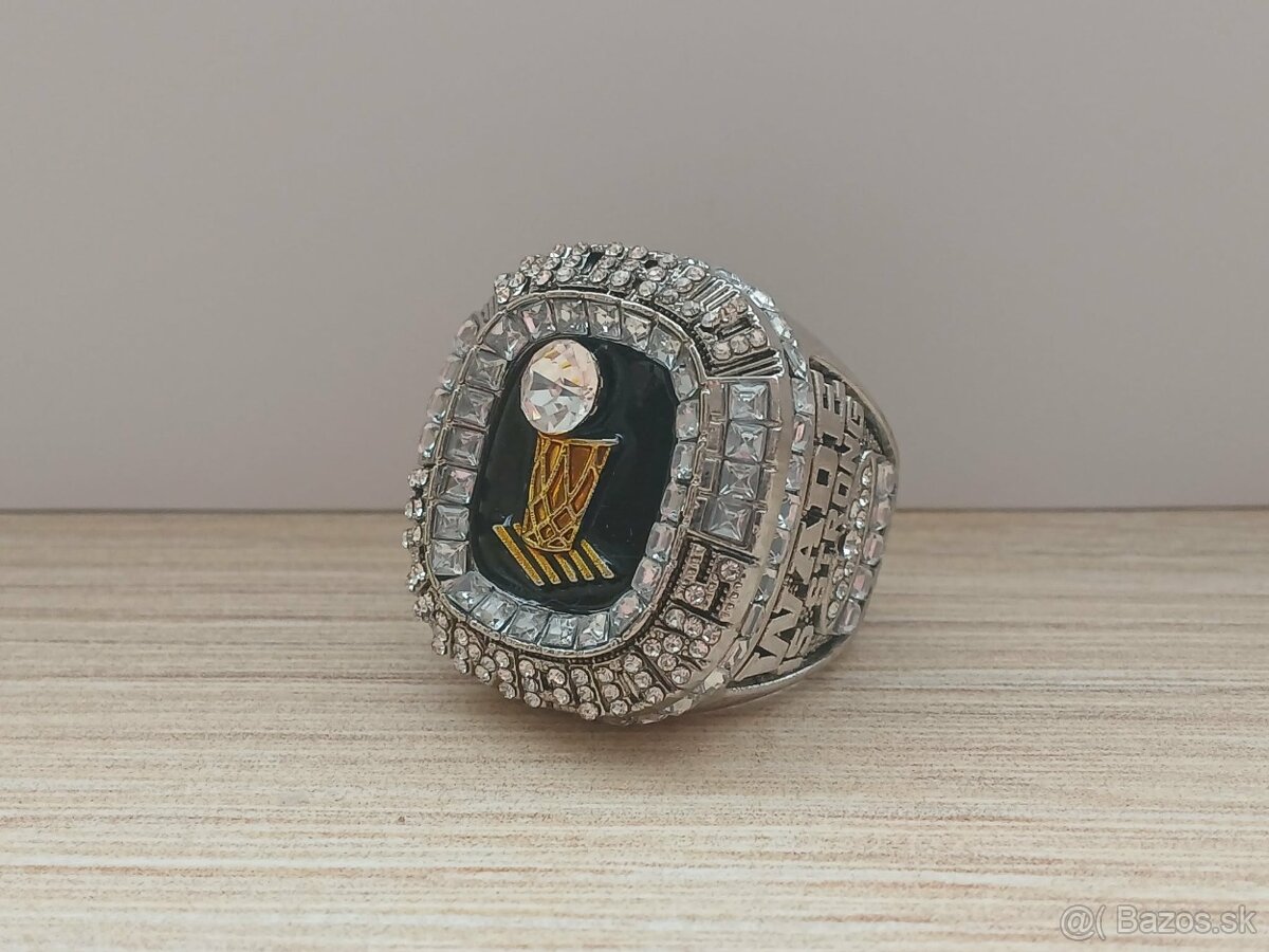 Prstene NBA World Champions - 7
