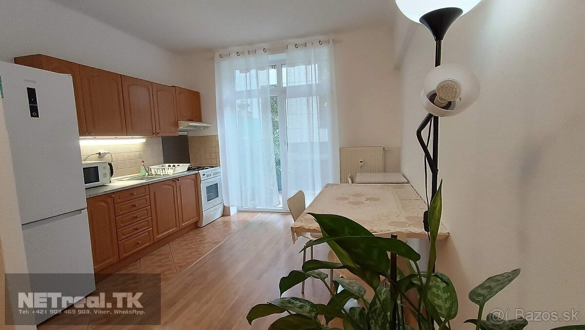 -OC NIVY- Veľký 2-izbový byt, s rozlohou 62 m2- TERASA - - 7