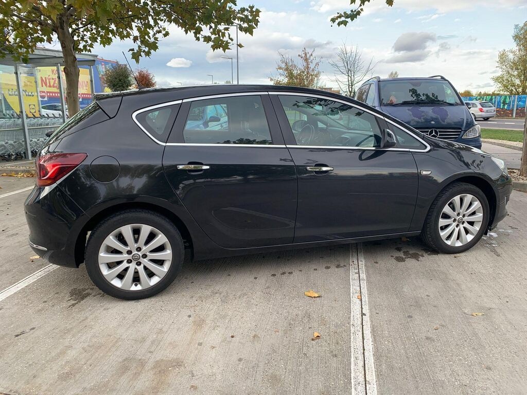 Opel Astra J Cosmo. 1.4 - 7