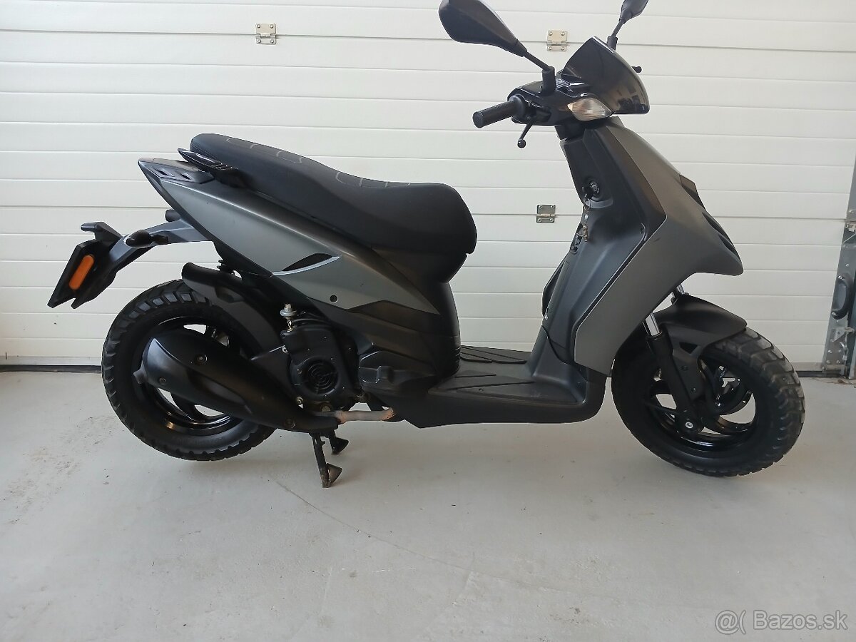 Skuter piagio125 4takt vstrekovanie 2015 - 7