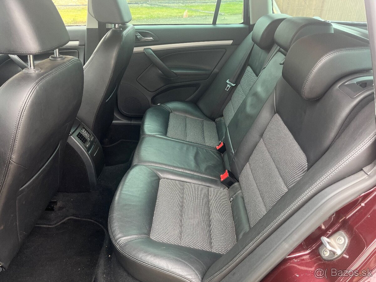 Skoda Octavia 2 2.0 TDI elegance r.v 2011 xenon navi - 7