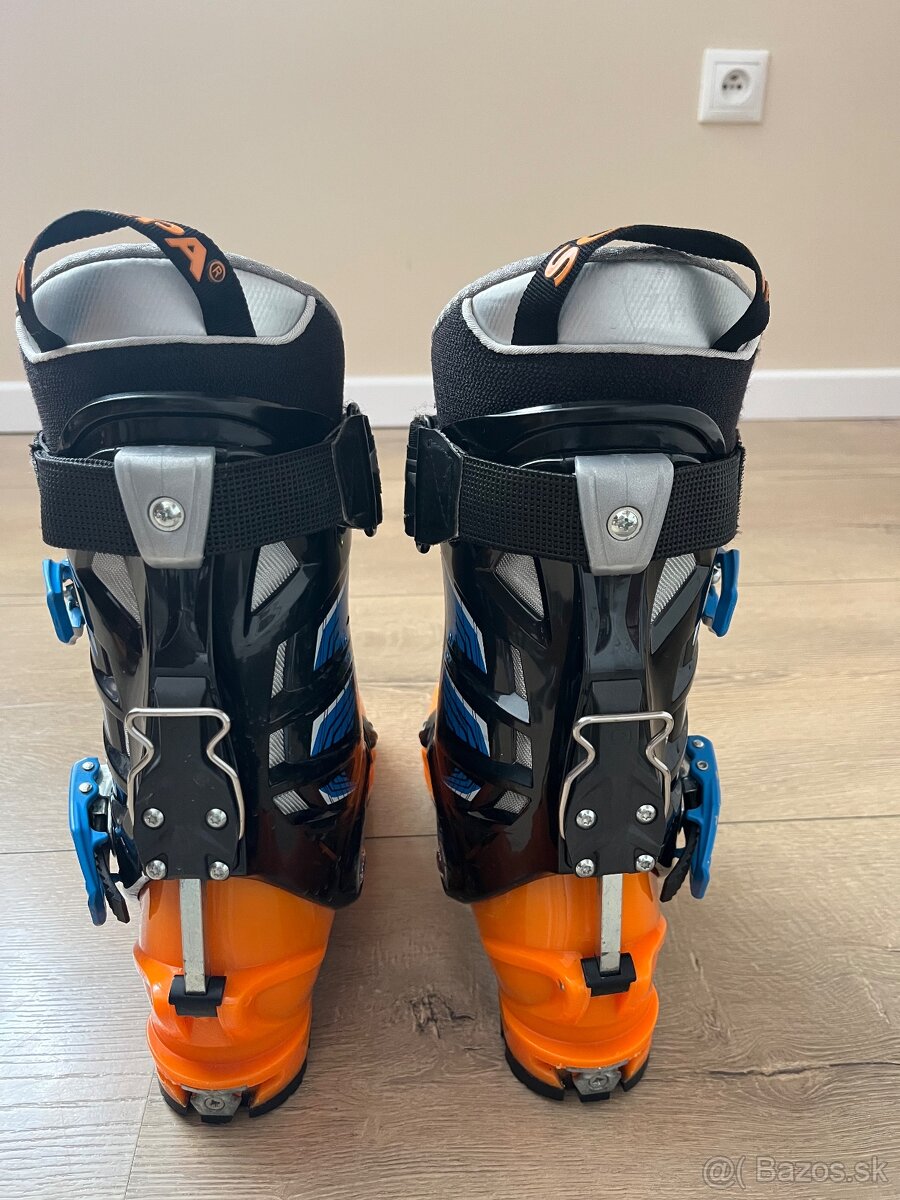 SCARPA lyžiarky 255- orange/black/blue - 7