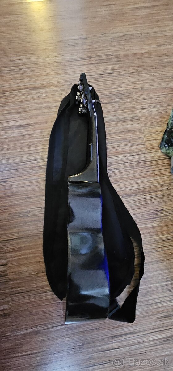 Soprano ukulele - 7