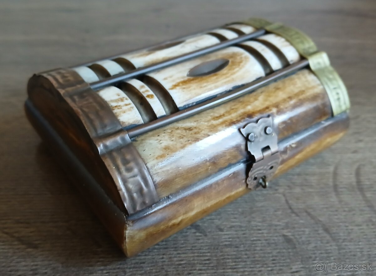 Macko z ruží 25 cm - 7