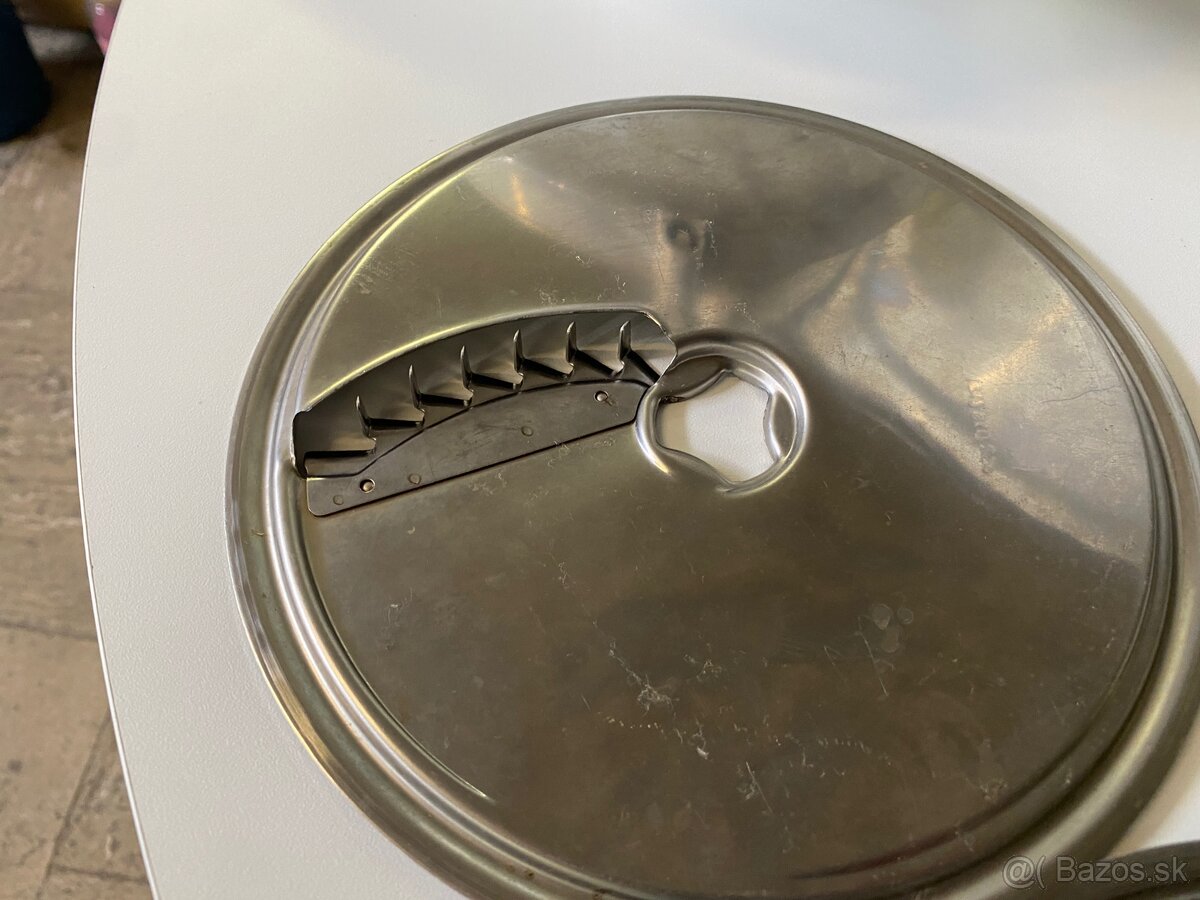 Kuchynský robot mixer bosch univerzál - 7