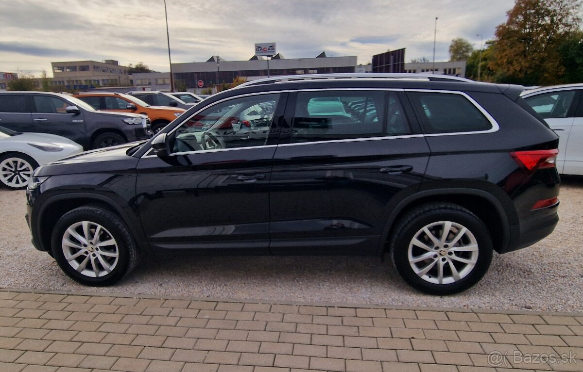 VW ID.4 PRO PERFORMANCE, FULL LED, 360°KAMERA / REZERVOVANÉ - 7