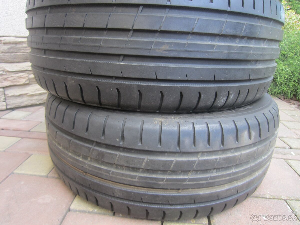 215/55R17 98W letne pneu Nokian Powerproof, dezen 5 - 6mm - 7