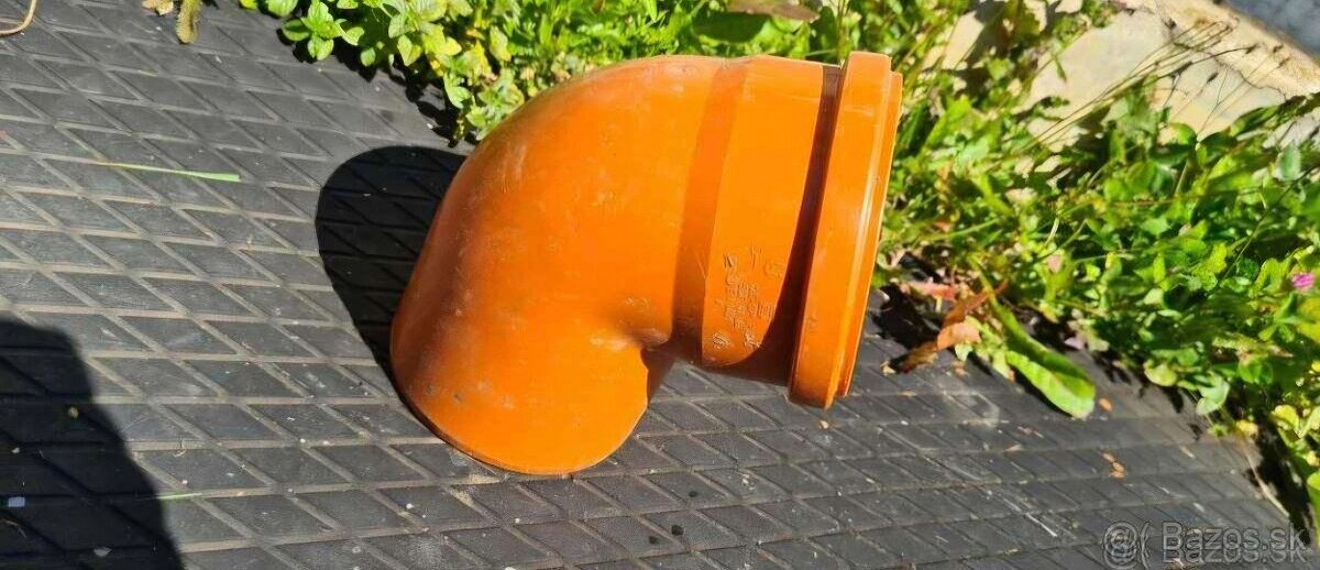 Predám kanalizačné kolená - 7