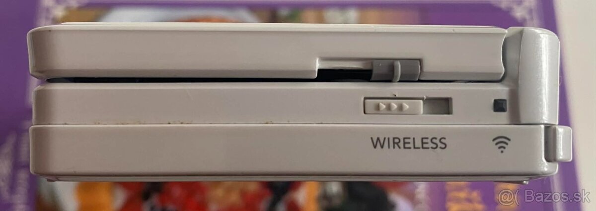 Nintendo 3DS White + 64GB SD karta - 7