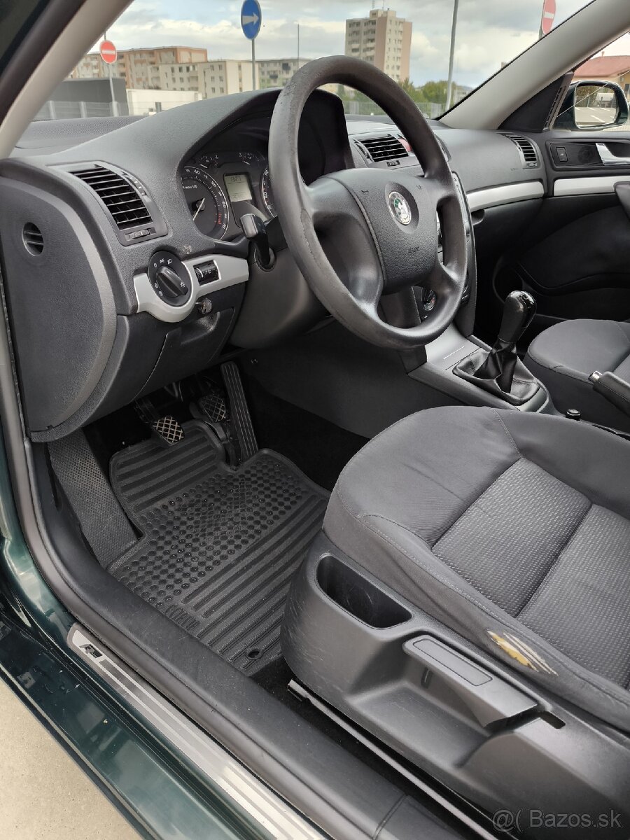 Škoda Octavia 2 1.6 MPI - 7