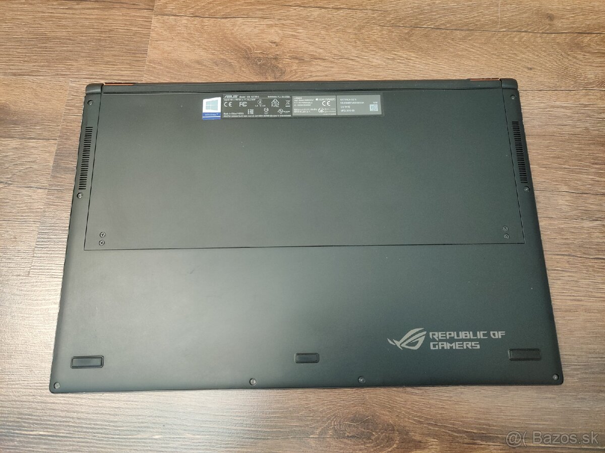 ASUS ROG Zephyrus S 17" - Core i7, RTX 2080, 1Tb SSD - 7
