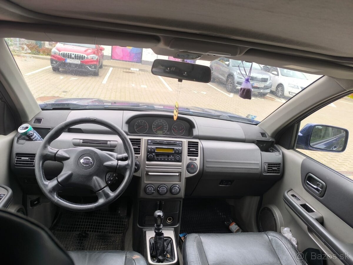 Predám Nissan Xtrail T30 - 7