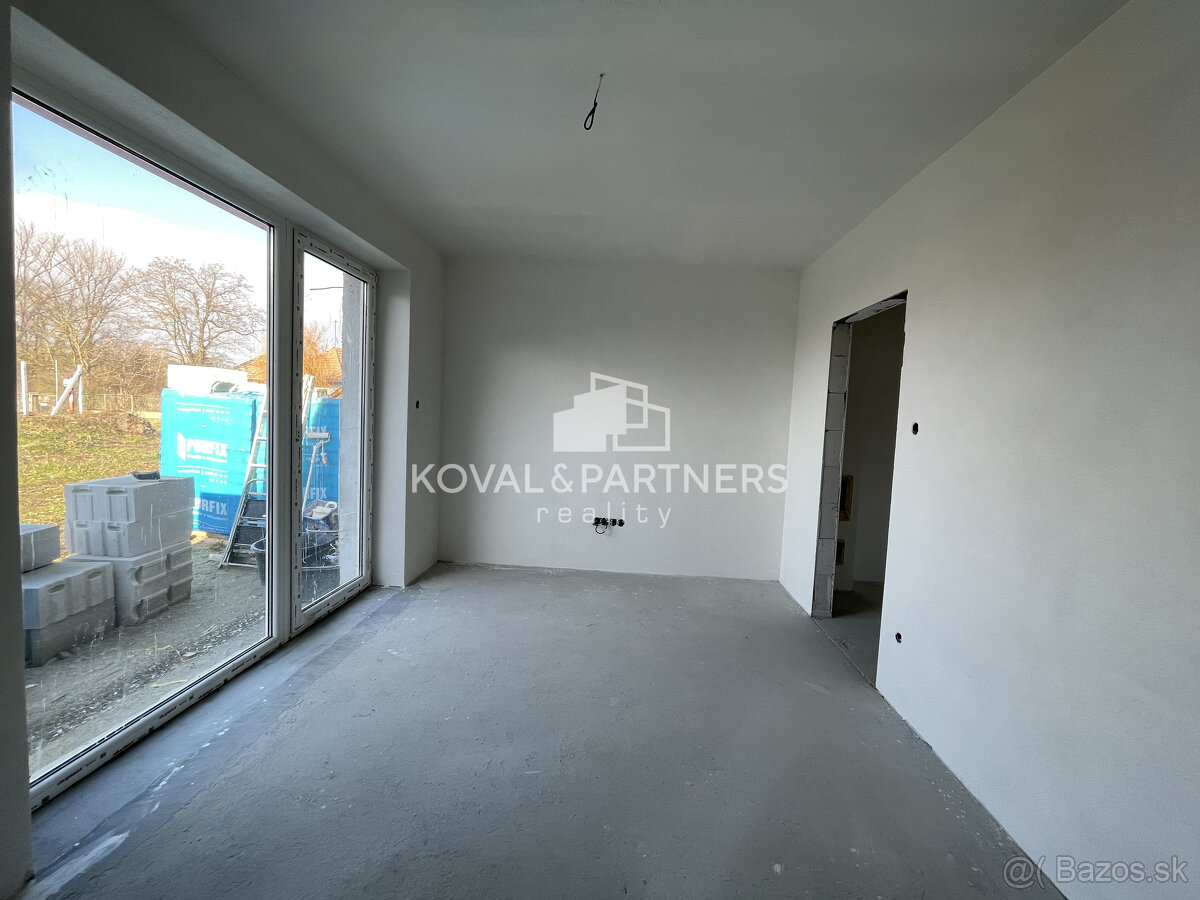 Na predaj novostavba 4 izbového rodinného domu Žitavce - 7