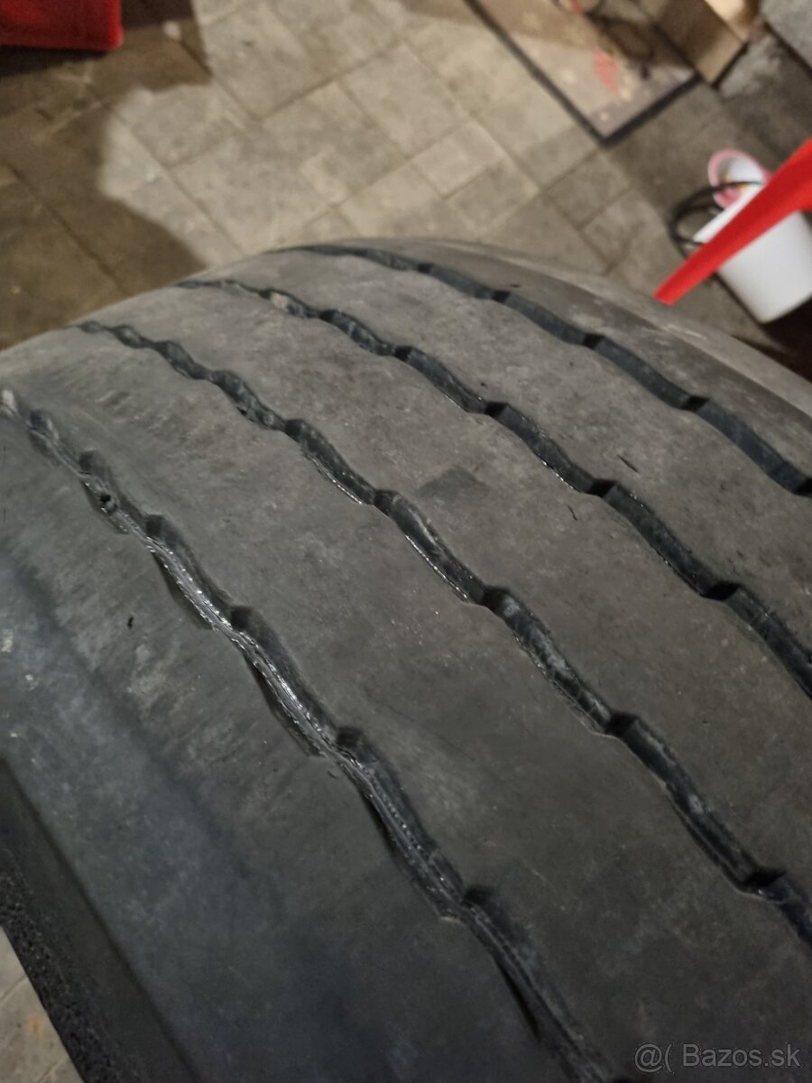 Nakladne pneumatiky 385/65 r22.5 - 7