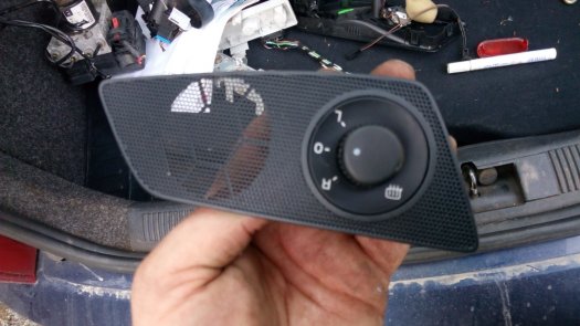 Prodám tyto jednotky - čidla,dily Octavia 2 - 7