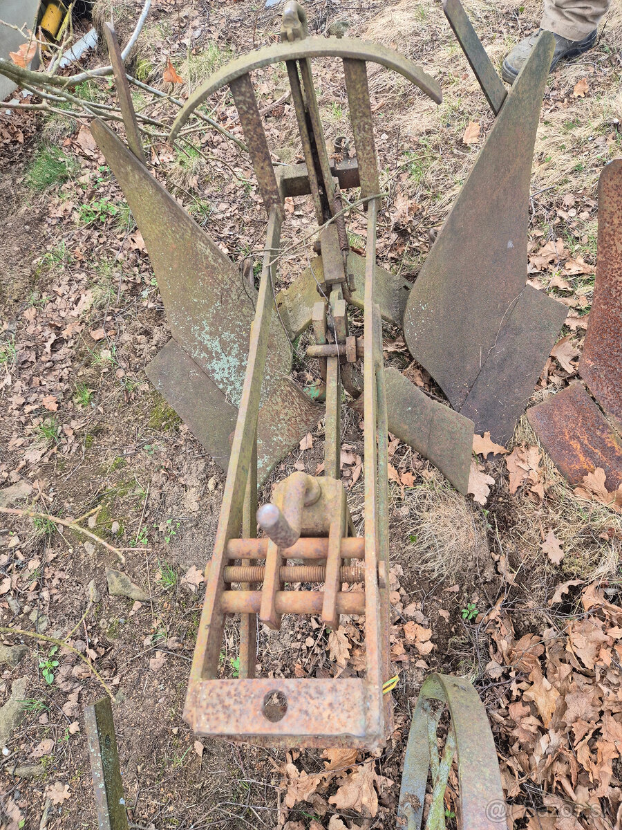 Poľnohospodárska technika/Historické stroje/Motory - 7