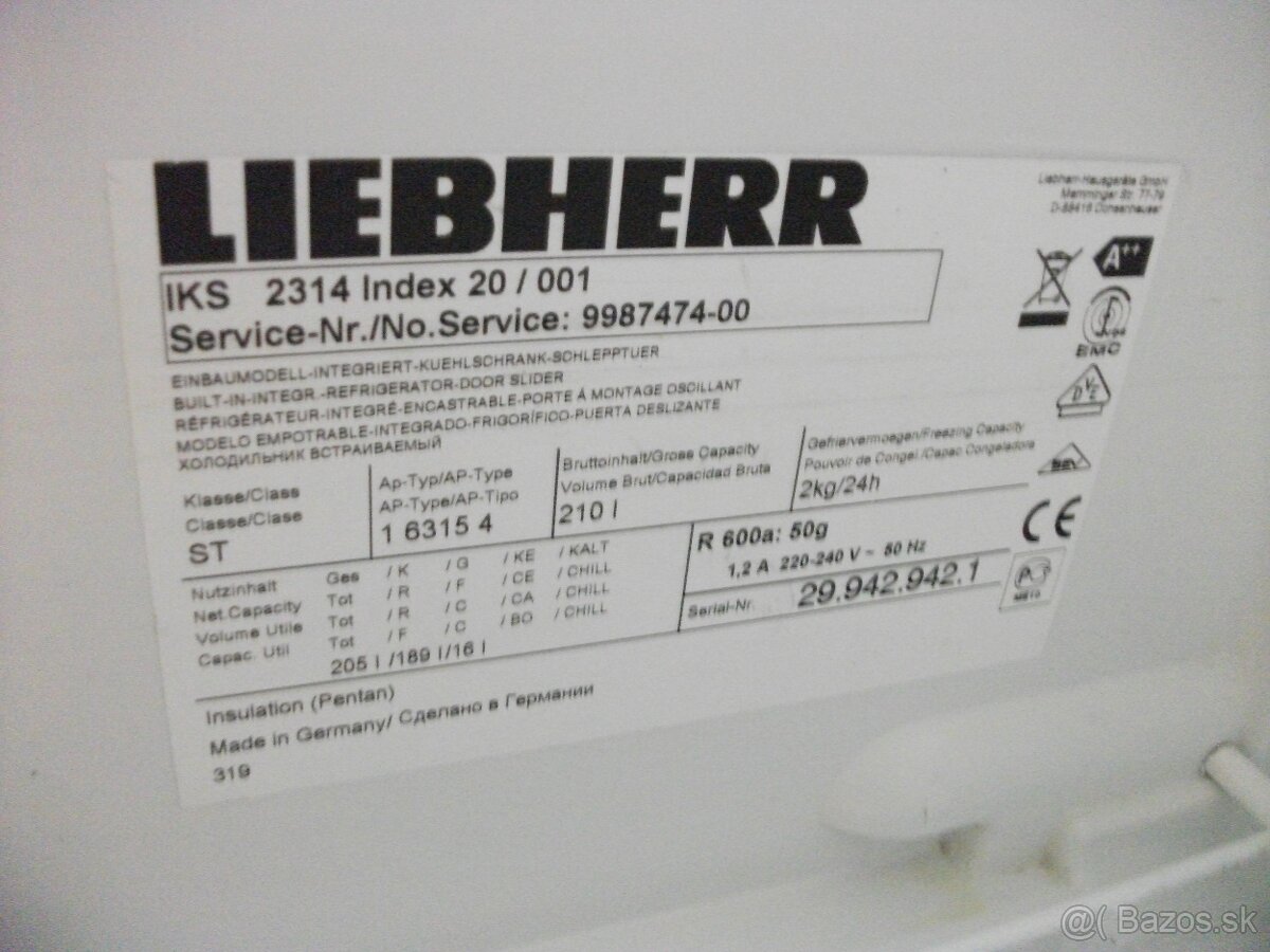 Pekná,zachovalá chladnička s mrazákom zn.LIEBHERR. - 7