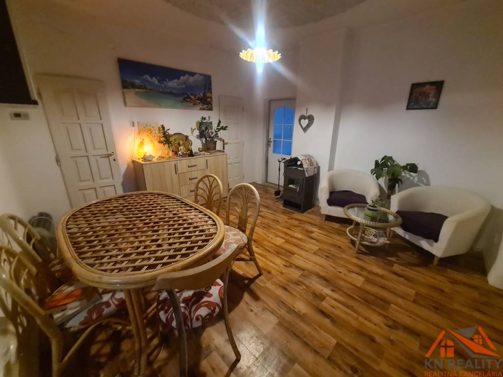 Na predaj čiastočne zrekonštruovaný rodinný dom Komárno - 7