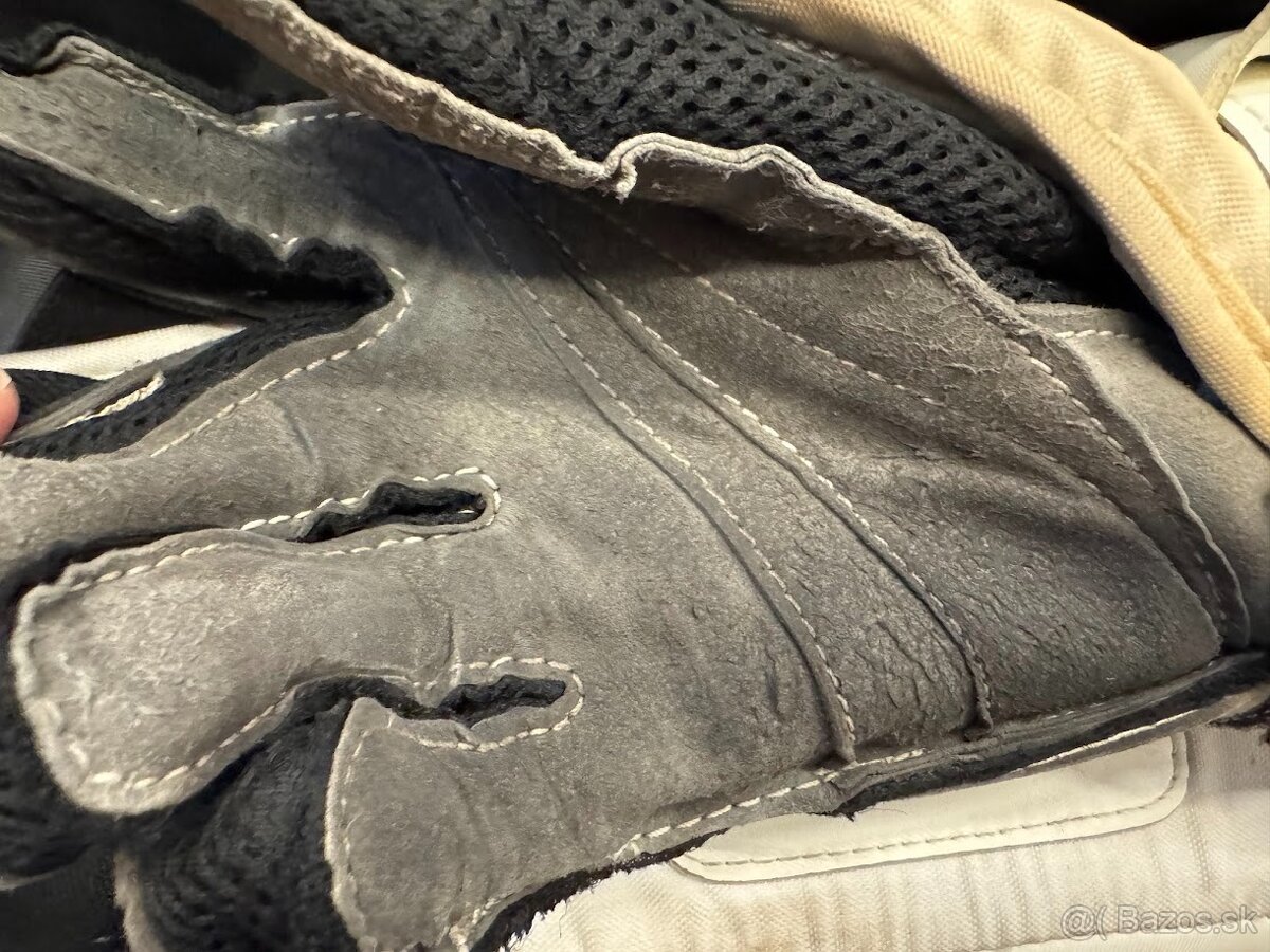 LAPAČKA A VYRÁŽEČKA CCM AXIS - 7