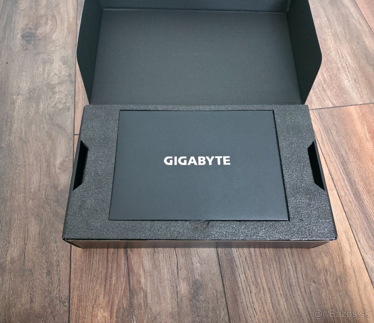 GIGABYTE GeForce RTX 3080 GAMING OC 10G - 7