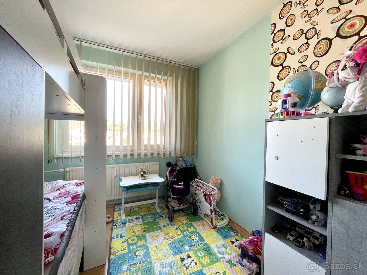 REZERVOVANÉ: 3-izbový byt 70 m², Černákova (Brezno)- svetlo, - 7