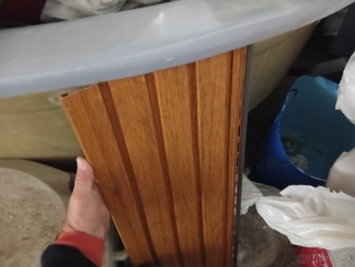 Malý bazén. Vířivka.nebo koupací sud - 7