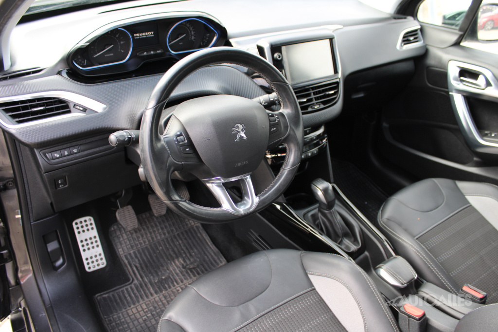 Peugeot 2008 1,2 e-THP 81 kW ALL - 7