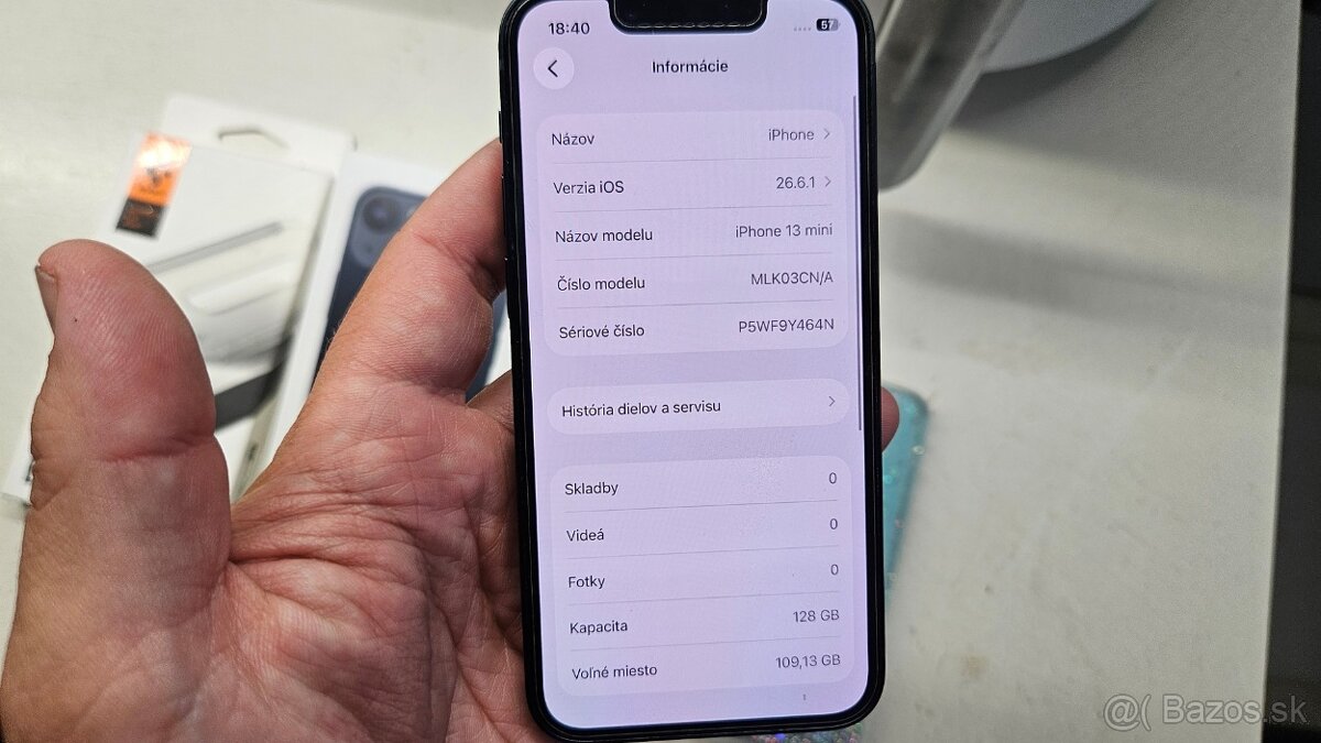 Apple iPhone 13 Mini 128GB + sklo a obaly - 7