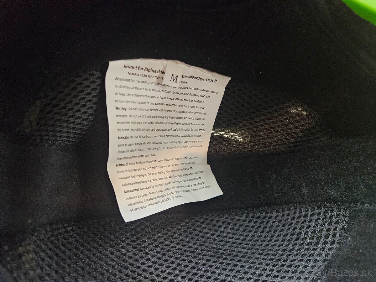 Lyžiarska prilba so štítom - - 7