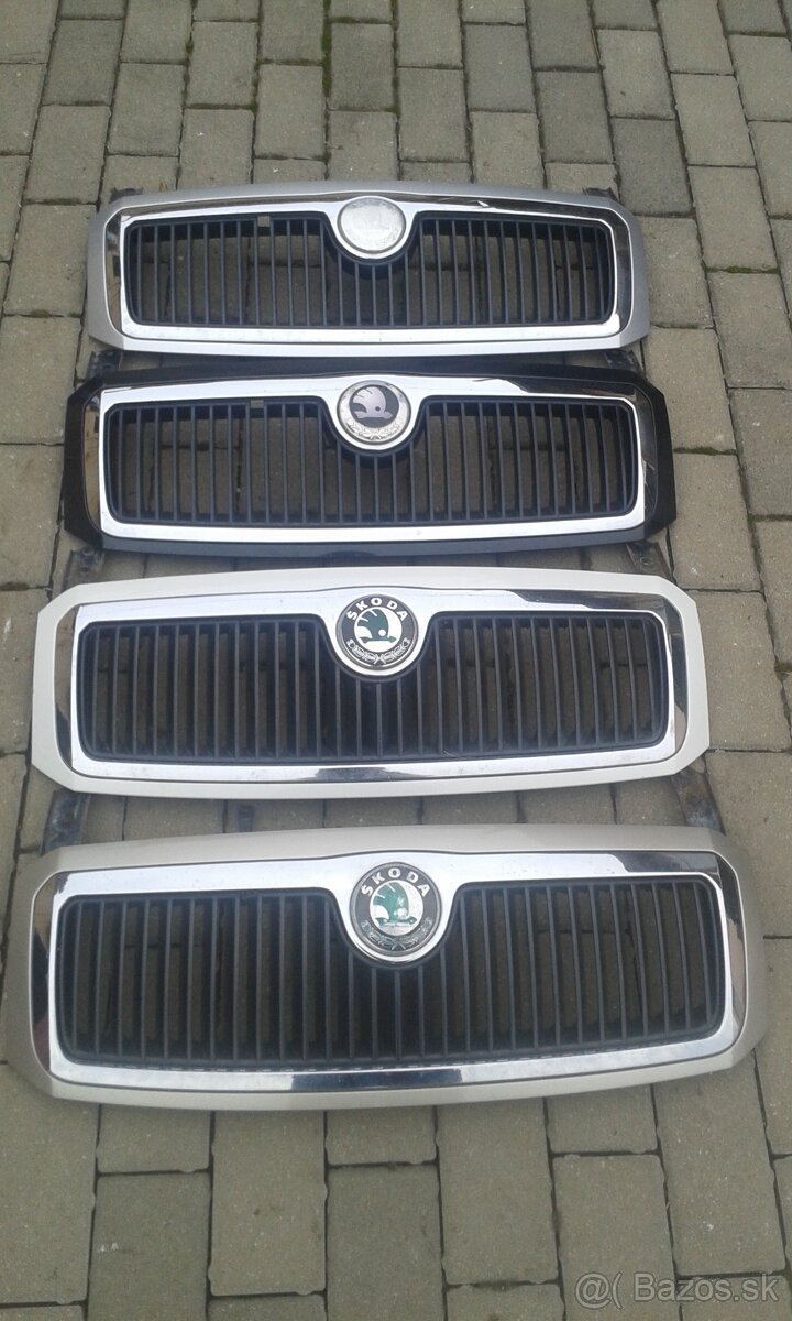 Červené diely Fabia 1,masky prednej kapoty - 7