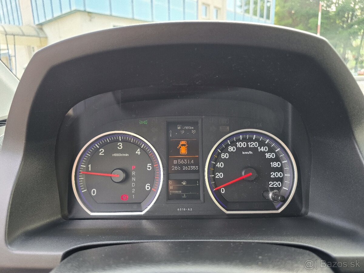 Predám Honda CRV - 7