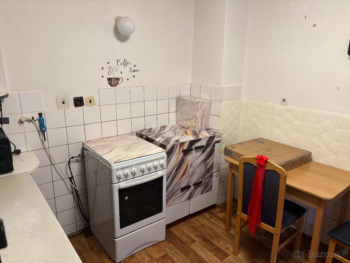 jednoizbový byt - 7