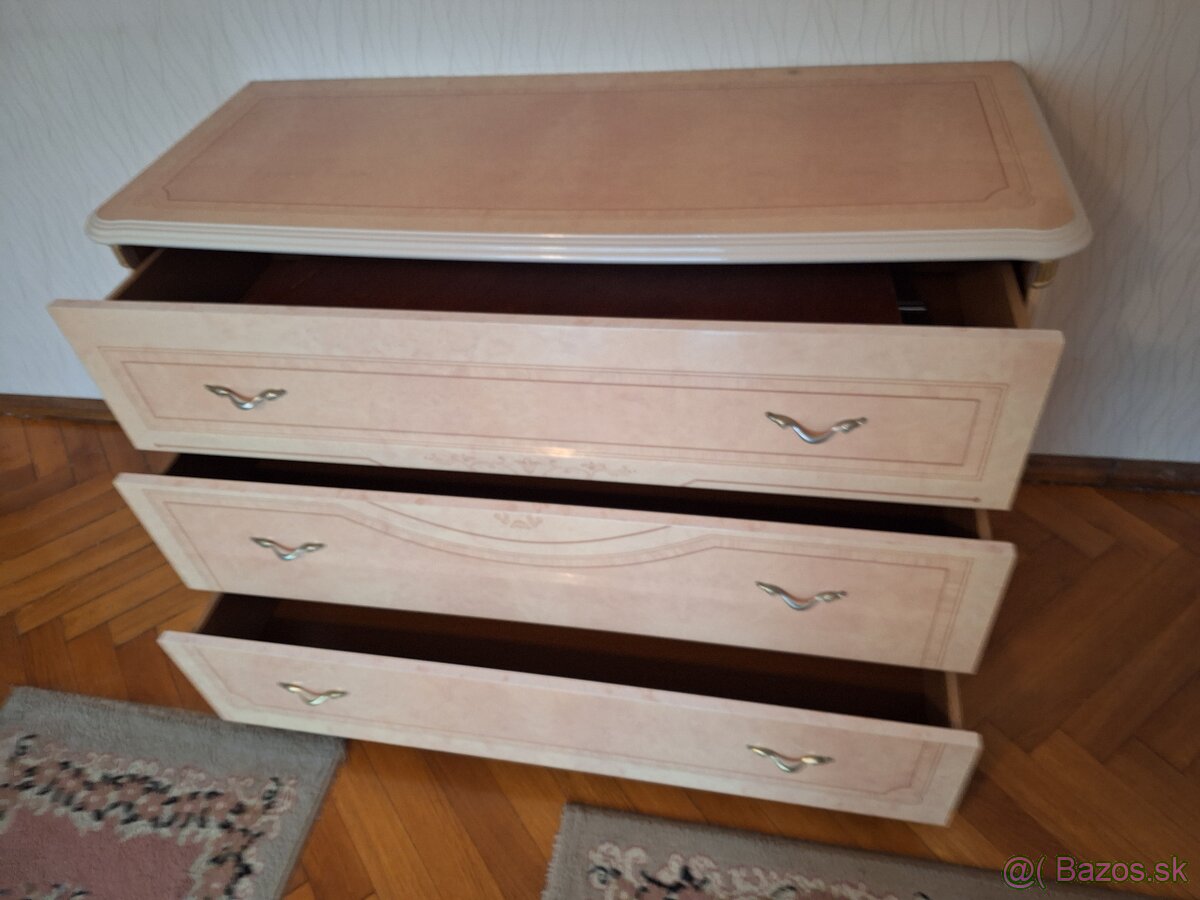 ,,,,,ZAMLUVENO,,,,,,,TALIANSKÁ SPÁLNA - 7